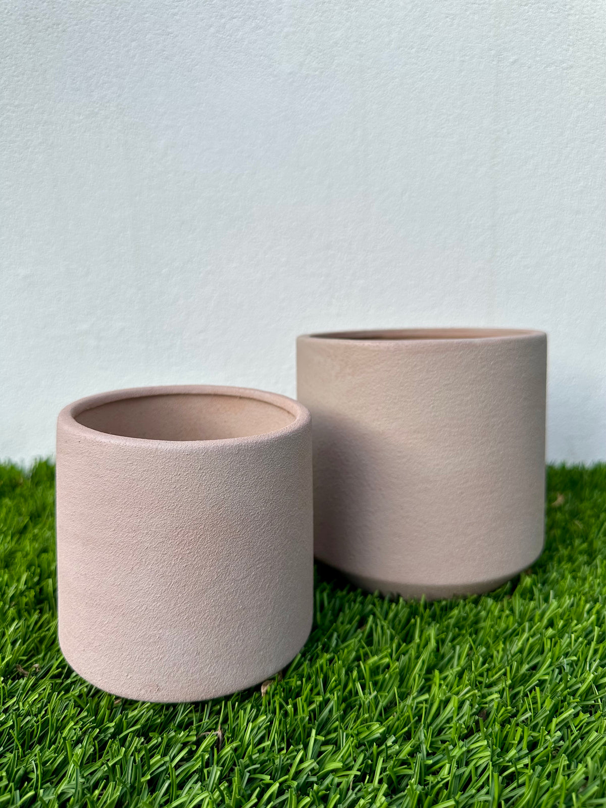 Luciana Pot - Ceramic Dusty Pink Planter with Brushed Finish